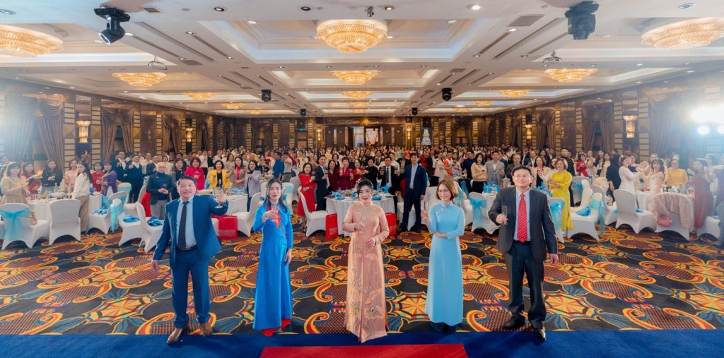 Kỷ niệm 25 năm thành lập ICT