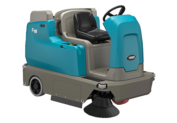 Xe quét có người lái là thiết bị vệ sinh công nghiệp hiện đại, giúp quét sạch bụi bẩn, rác thải trên diện tích lớn với hiệu suất cao, tiết kiệm thời gian và chi phí nhân công.